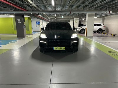 PORSCHE CAYENNE - 1