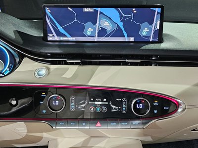 2022 Genesis GV70 thumbnail 20