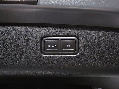 2022 Genesis GV70 thumbnail 22