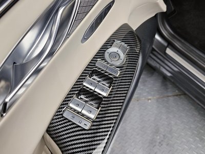 2022 Genesis GV70 thumbnail 27
