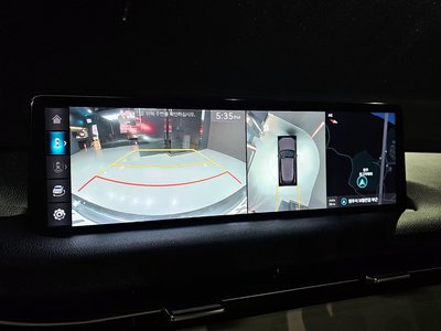 2022 Genesis GV70 thumbnail 21