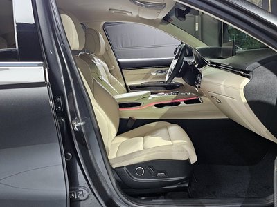 2022 Genesis GV70 thumbnail 16