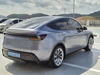 صورة 4 لـ 2025 Tesla MODEL Y