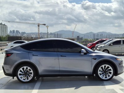 صورة مصغرة 13 لـ 2025 Tesla MODEL Y
