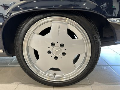 MERCEDES-BENZ SL - 10