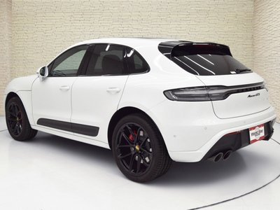 PORSCHE MACAN - 2