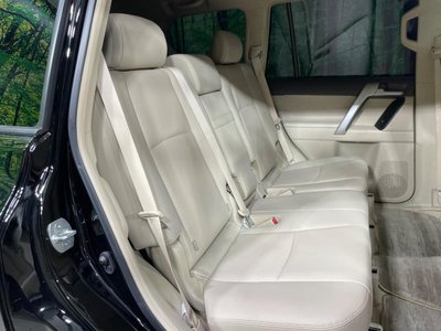 TOYOTA LAND CRUISER PRADO - 9