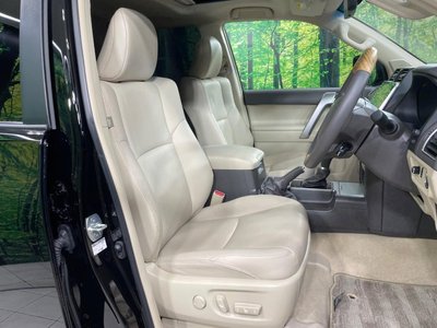 TOYOTA LAND CRUISER PRADO - 8