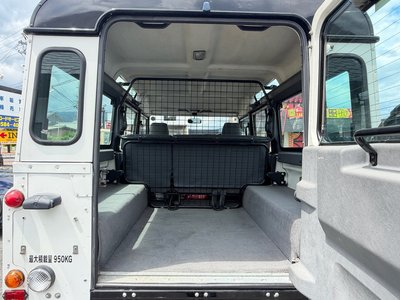 2002 LAND Rover DEFENDER — миниатюра 26