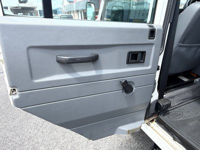 2002 LAND Rover DEFENDER — миниатюра 40