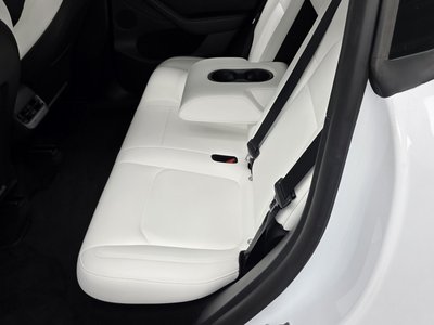 صورة مصغرة 16 لـ 2024 Tesla MODEL Y