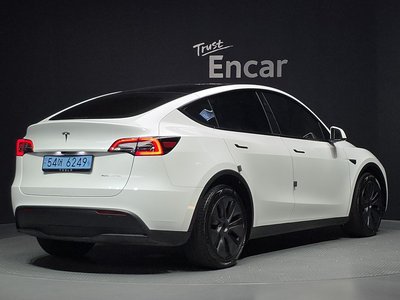 2024 Tesla MODEL Y — фото 4