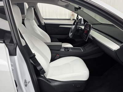 صورة مصغرة 17 لـ 2024 Tesla MODEL Y