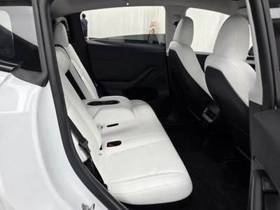 صورة مصغرة 18 لـ 2024 Tesla MODEL Y