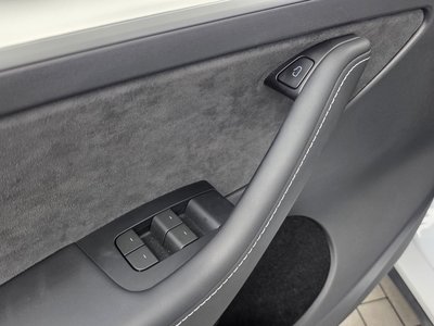 صورة مصغرة 31 لـ 2024 Tesla MODEL Y