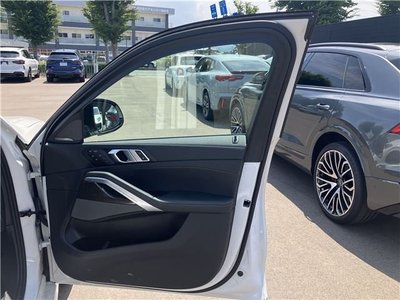 صورة 10 لـ 2022 BMW BMW