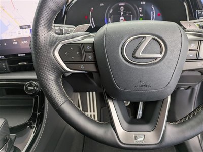 2023 Lexus NX — миниатюра 22