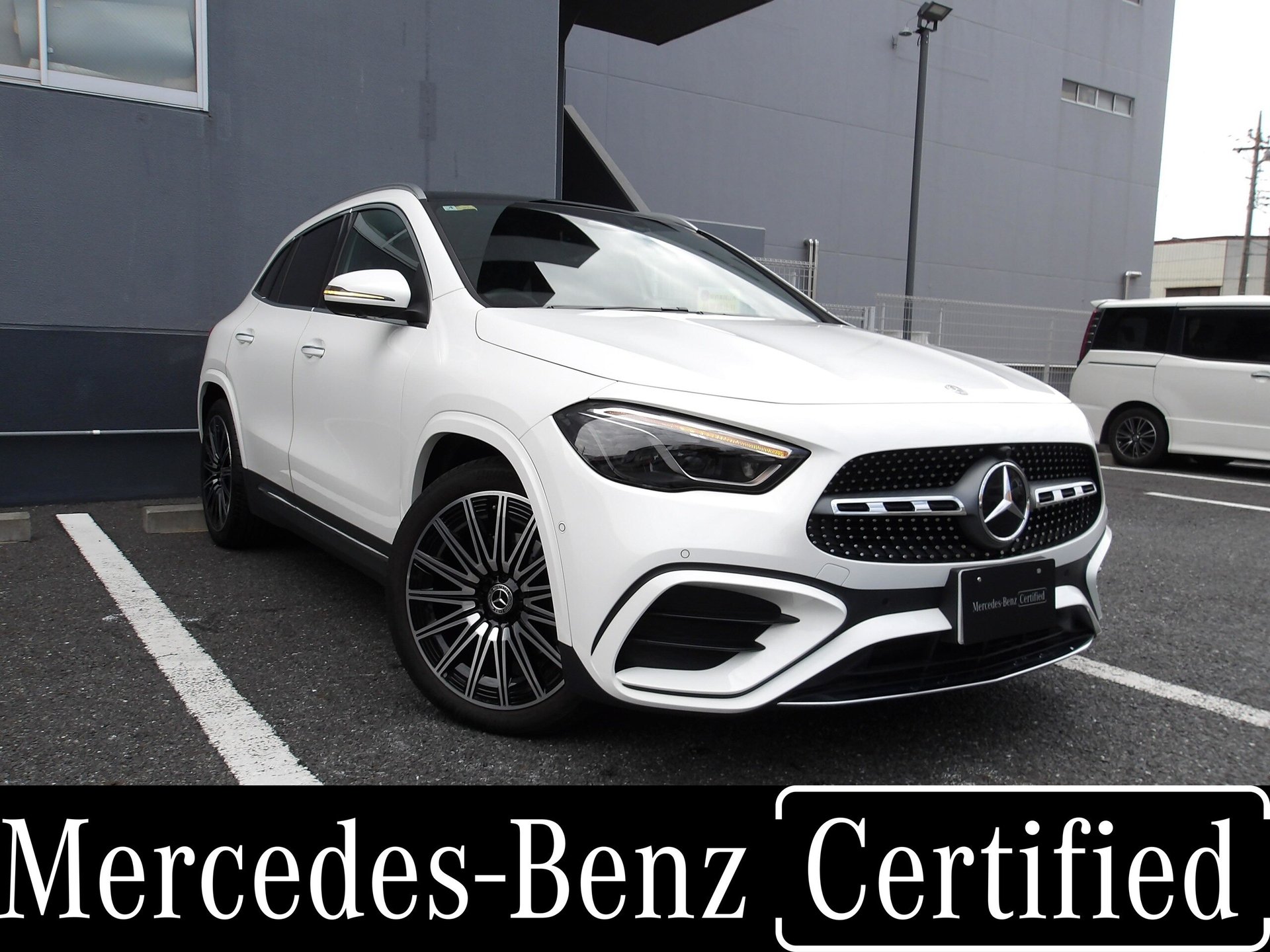 MERCEDES-BENZ GLA - View 1