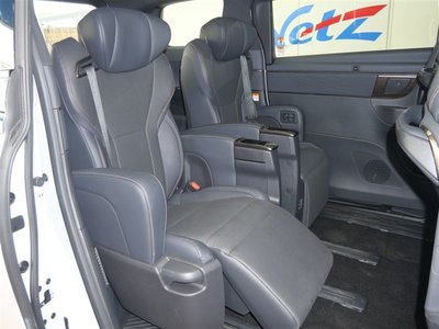 صورة 8 لـ 2023 Toyota ALPHARD