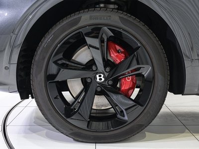 2024 Bentley BENTAYGA photo 7