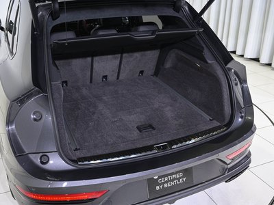 2024 Bentley BENTAYGA photo 9