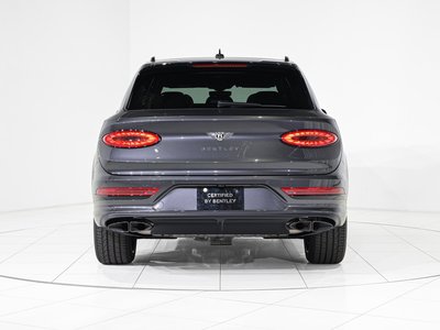 2024 Bentley BENTAYGA photo 3