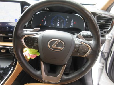 صورة مصغرة 13 لـ 2023 Lexus NX