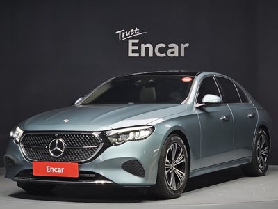 MERCEDES-BENZ E-CLASS - 1