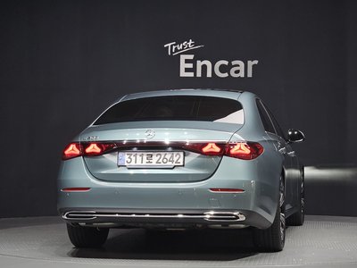 MERCEDES-BENZ E-CLASS - 3