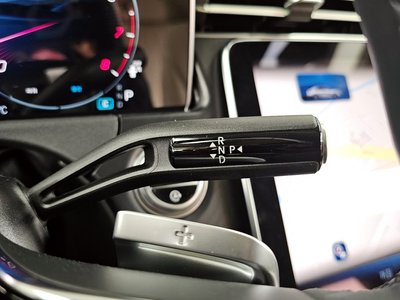 MERCEDES-BENZ E-CLASS - 9