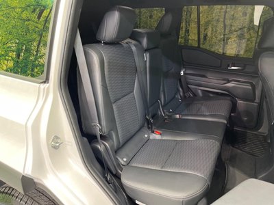 2025 Toyota LAND CRUISER 250 photo 9