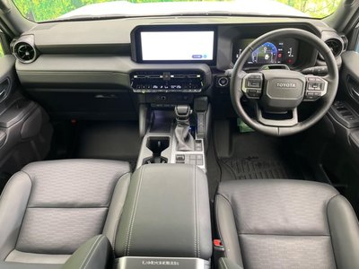 2025 Toyota LAND CRUISER 250 photo 2