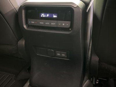 صورة مصغرة 47 لـ 2025 Toyota LAND CRUISER 250