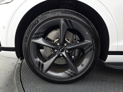 صورة 6 لـ 2024 Genesis GV70