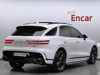 صورة 3 لـ 2024 Genesis GV70