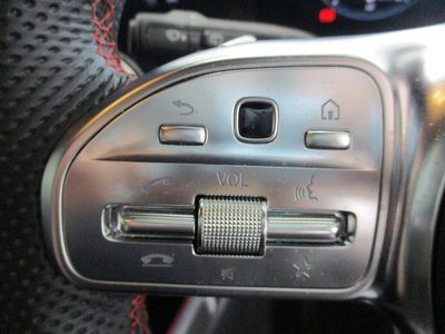 2023 Mercedes-BENZ GLB — миниатюра 17