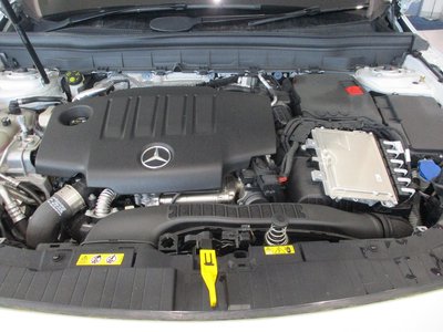 2023 Mercedes-BENZ GLB — миниатюра 36