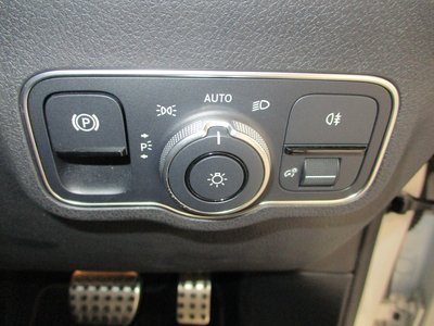 2023 Mercedes-BENZ GLB — миниатюра 21