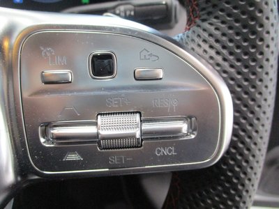 2023 Mercedes-BENZ GLB — миниатюра 18