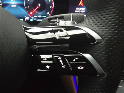 MERCEDES-BENZ E-CLASS - 9