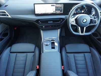 صورة 8 لـ 2026 BMW 3 SERIES