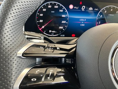 MERCEDES-BENZ E-CLASS - 10