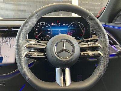 MERCEDES-BENZ E-CLASS - 9