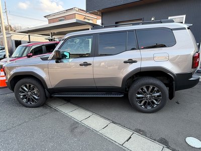 TOYOTA LAND CRUISER 250 - 7
