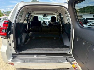 TOYOTA LAND CRUISER PRADO - 8