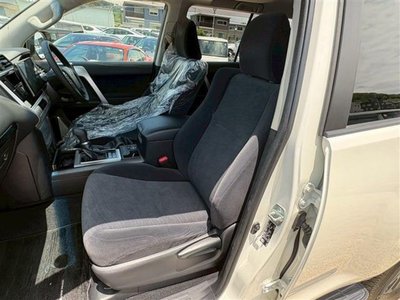 TOYOTA LAND CRUISER PRADO - 5