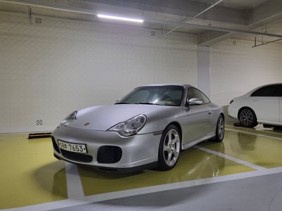 PORSCHE 911 - 6