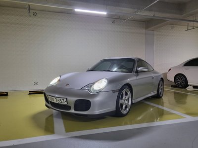 PORSCHE 911 - 1