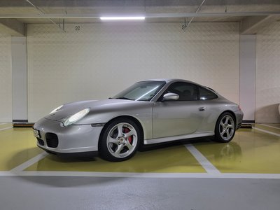PORSCHE 911 - 4