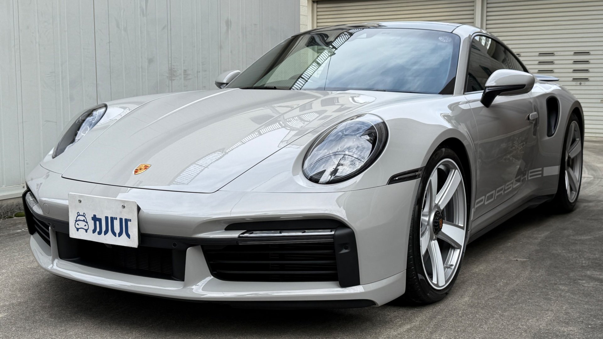 PORSCHE 911 - View 1